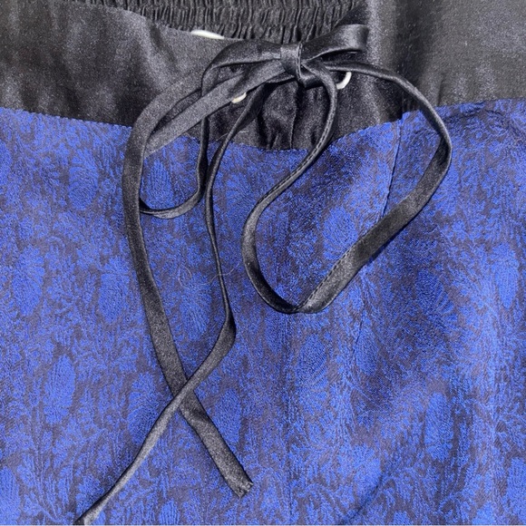 3.1 Phillip lim black/blue patterned silk trim joggers size 12 EUC - Picture 3 of 10